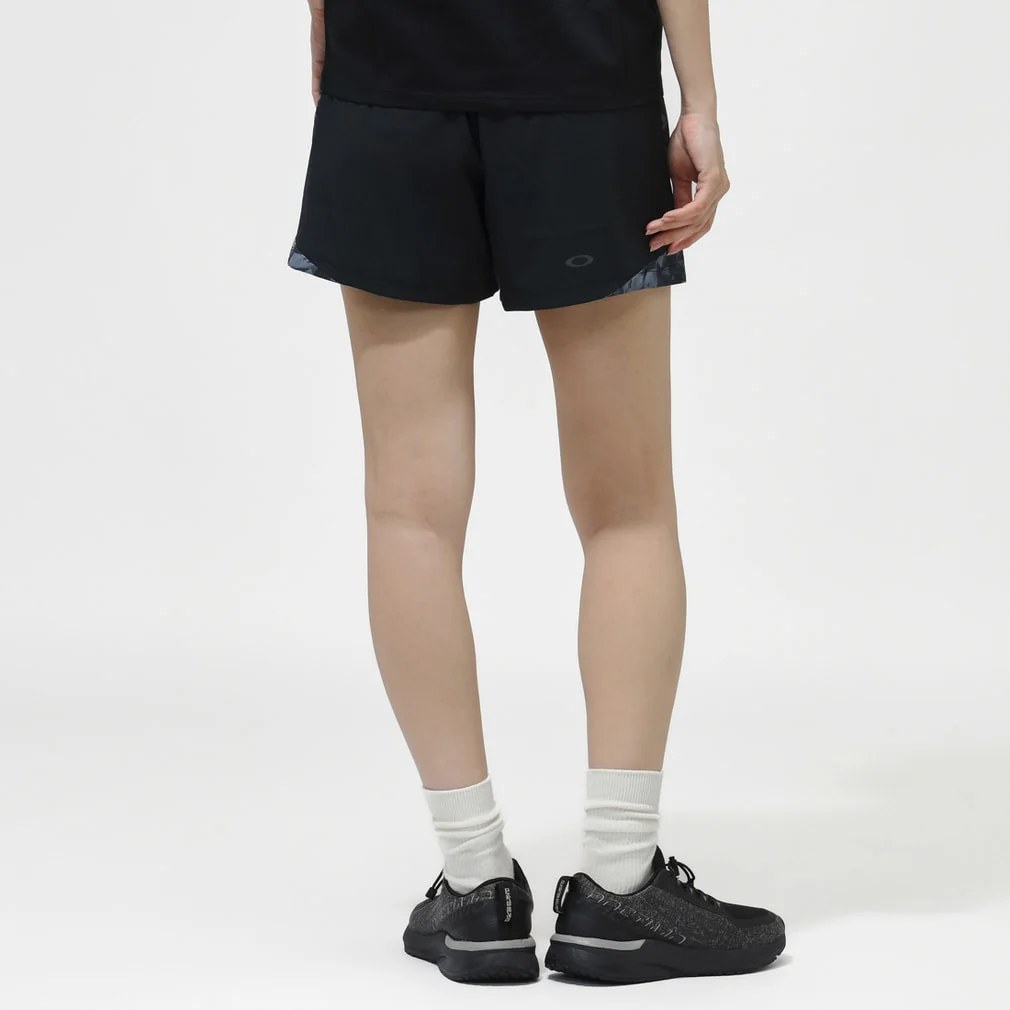 RADIANT ST WOVEN SHORTS 11.0 女生運動短褲