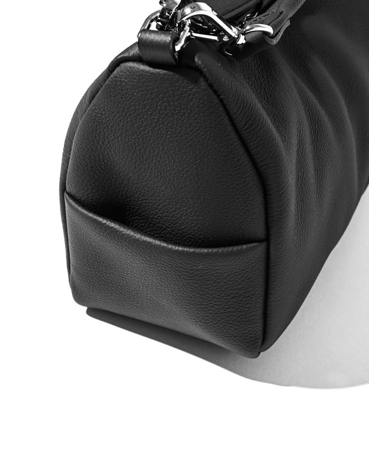 GRAIN LEATHER DAYOFF BAG MINI (BLACK)