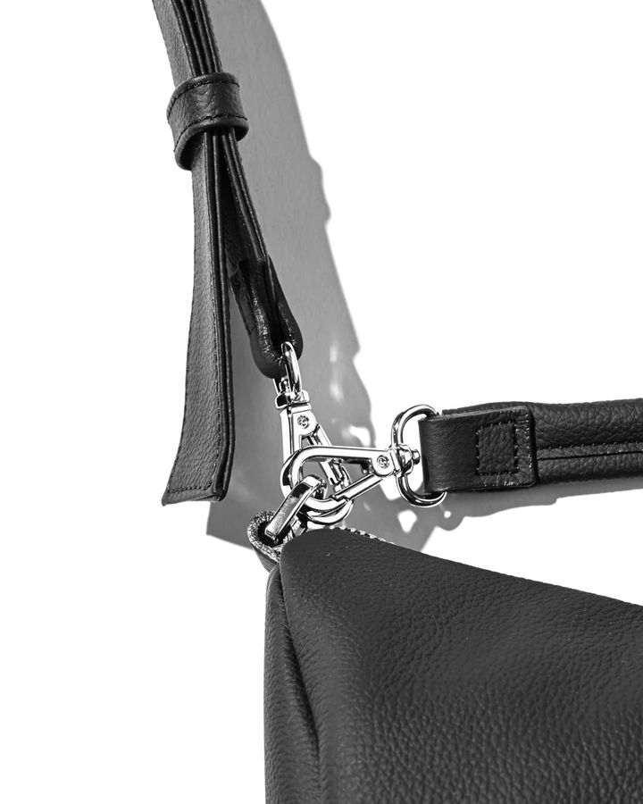 GRAIN LEATHER DAYOFF BAG MINI (BLACK)