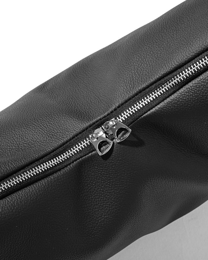 GRAIN LEATHER DAYOFF BAG (BLACK)