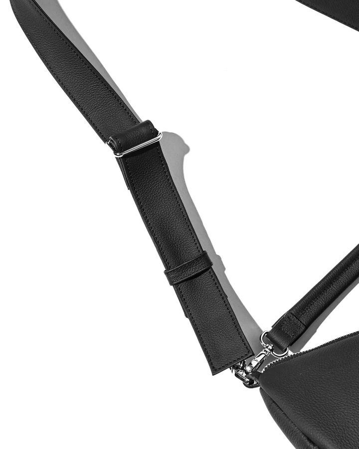 GRAIN LEATHER DAYOFF BAG (BLACK)